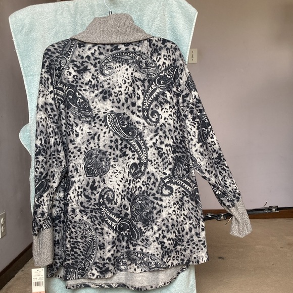 Ruby Rd Paisley print animal print neutral pullover top size 2X - Picture 13 of 17